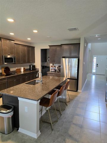 2950 ADAMS CROSS DRIVE, Zephyrhills, FL 33540