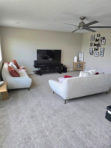 2950 ADAMS CROSS DRIVE, Zephyrhills, FL 33540