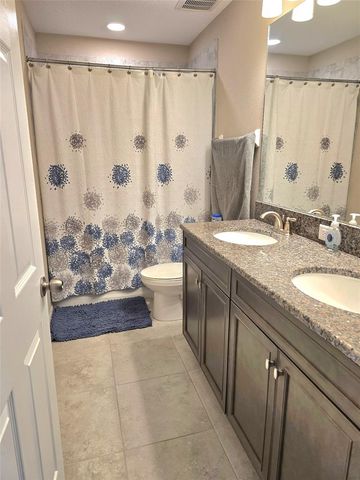2950 ADAMS CROSS DRIVE, Zephyrhills, FL 33540