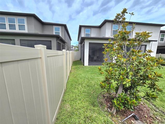 2950 ADAMS CROSS DRIVE, Zephyrhills, FL 33540