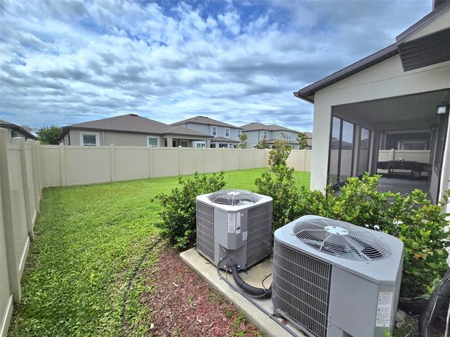 2950 ADAMS CROSS DRIVE, Zephyrhills, FL 33540
