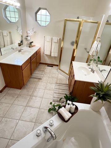 632 Country Meadows Road, Highlandville, MO 65669