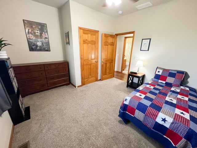 632 Country Meadows Road, Highlandville, MO 65669