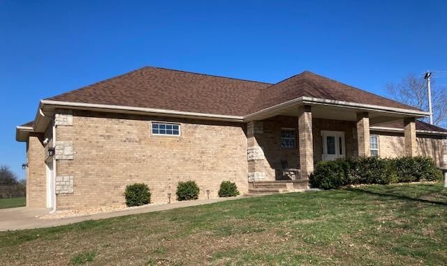 632 Country Meadows Road, Highlandville, MO 65669