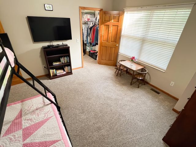 632 Country Meadows Road, Highlandville, MO 65669