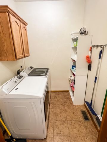 632 Country Meadows Road, Highlandville, MO 65669