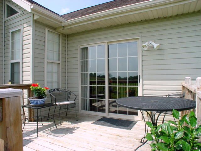 632 Country Meadows Road, Highlandville, MO 65669