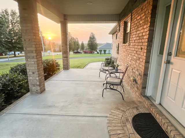 632 Country Meadows Road, Highlandville, MO 65669