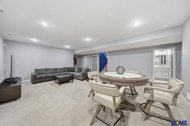 6516 Julia Circle, Lincoln, NE 68516