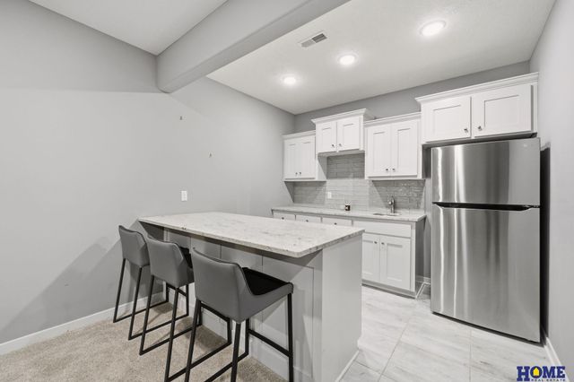 6516 Julia Circle, Lincoln, NE 68516