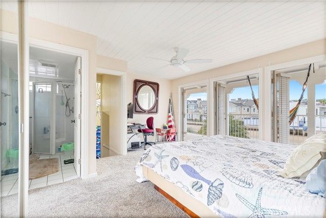 325 Grand Canal, Newport Beach, CA 92662