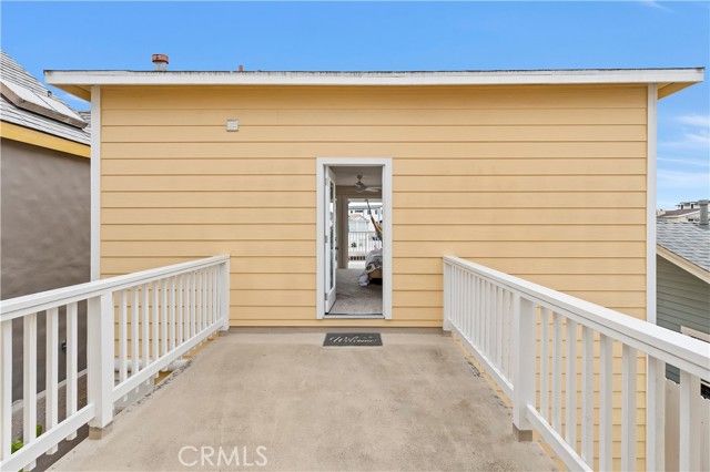 325 Grand Canal, Newport Beach, CA 92662