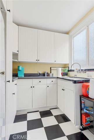 325 Grand Canal, Newport Beach, CA 92662