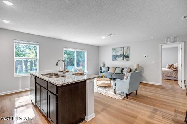 7853 LUEDERS Avenue, Jacksonville, FL 32208