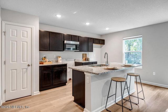 7853 LUEDERS Avenue, Jacksonville, FL 32208