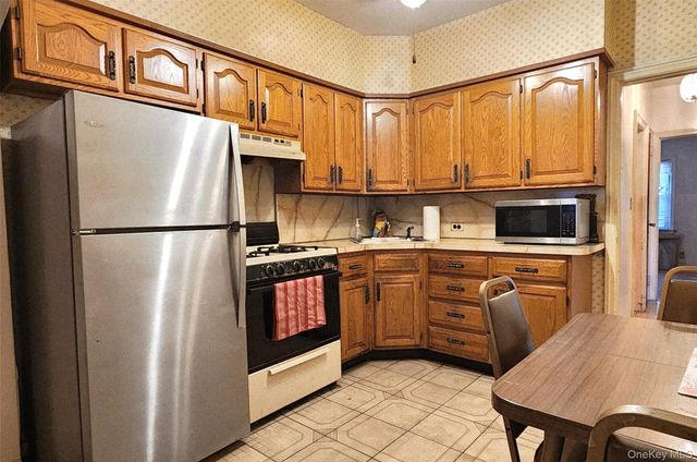 57-52 80th Street, Middle Village, NY 11379