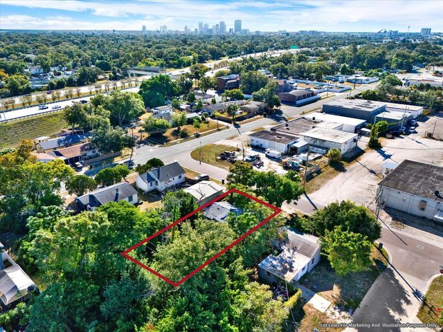 2221 28TH AVENUE N, St Petersburg, FL 33713