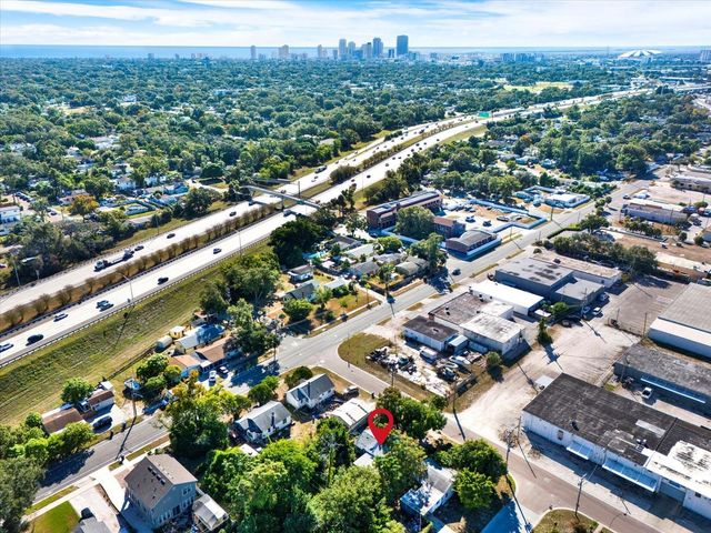 2221 28TH AVENUE N, St Petersburg, FL 33713