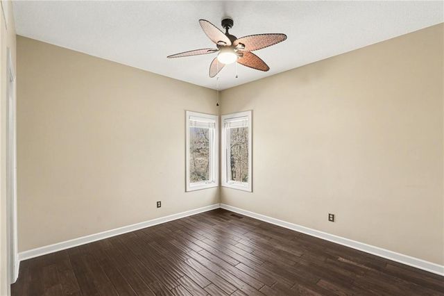 1130 NW Arrowhead Trail, Blue Springs, MO 64015