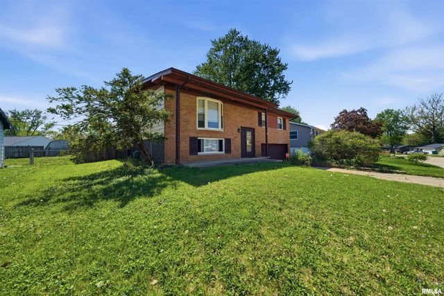 230 DEVRON Circle, East Peoria, IL 61611