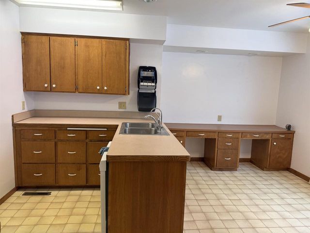 705 S Buchanan Street, Prairie Du Chien, WI 53821