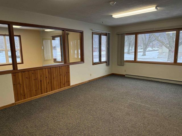 705 S Buchanan Street, Prairie Du Chien, WI 53821