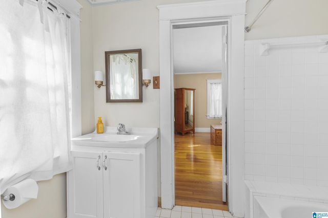 985 CONROY ROAD, Birmingham, AL 35222