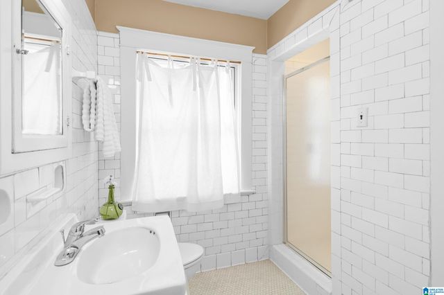 985 CONROY ROAD, Birmingham, AL 35222