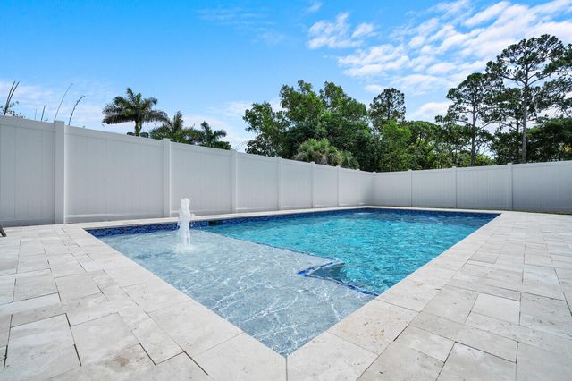6681 140th Lane N, Palm Beach Gardens, FL 33418
