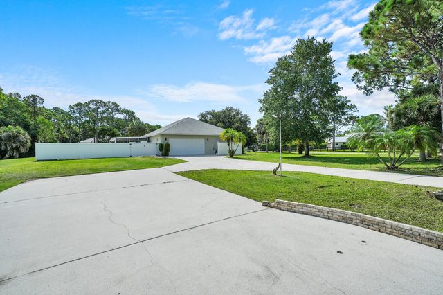 6681 140th Lane N, Palm Beach Gardens, FL 33418