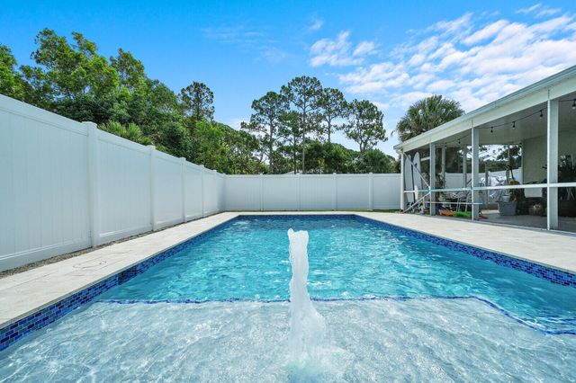 6681 140th Lane N, Palm Beach Gardens, FL 33418