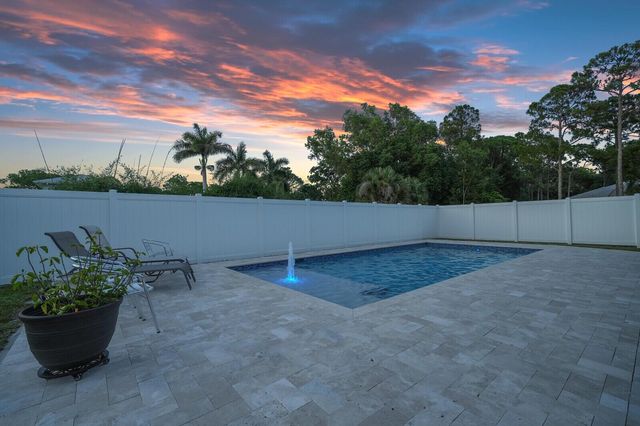 6681 140th Lane N, Palm Beach Gardens, FL 33418