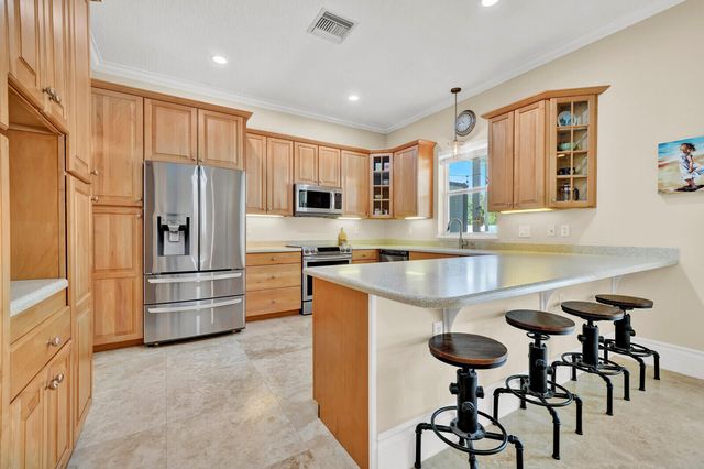 6681 140th Lane N, Palm Beach Gardens, FL 33418