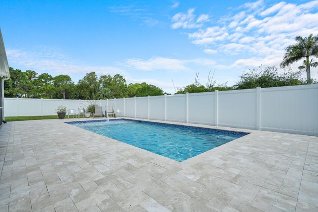 6681 140th Lane N, Palm Beach Gardens, FL 33418