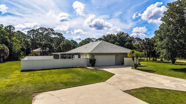 6681 140th Lane N, Palm Beach Gardens, FL 33418