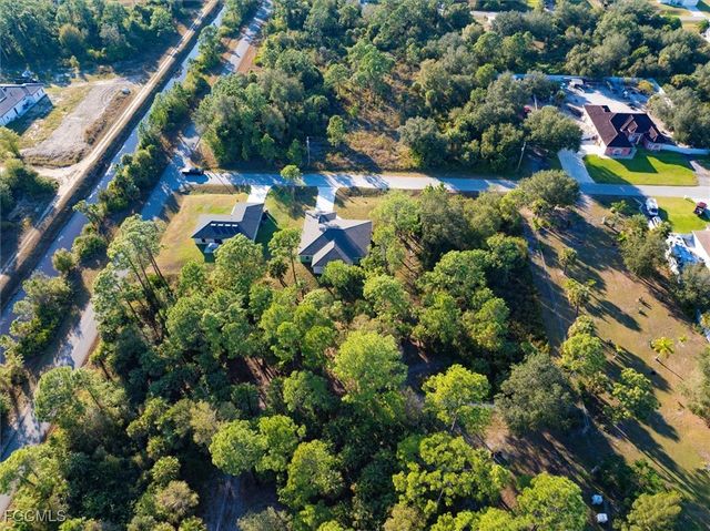 802 North AVE, Lehigh Acres, FL 33972