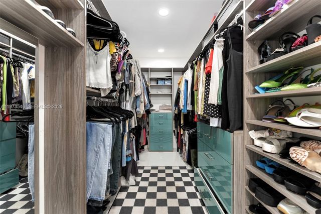 400 SW 24th Rd, Miami, FL 33129