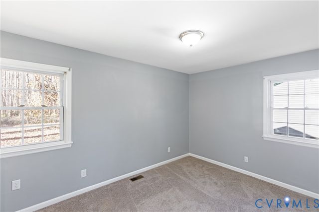 133 Lakewood Dr, Petersburg, VA 23805