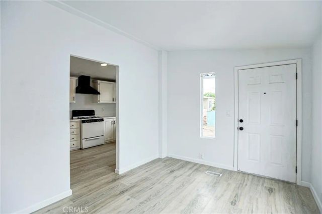 7887 Lampson 10, Garden Grove, CA 92841