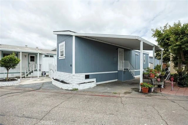 7887 Lampson 10, Garden Grove, CA 92841