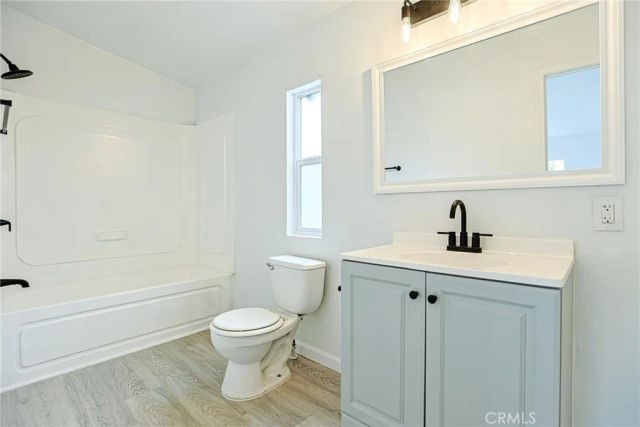 7887 Lampson 10, Garden Grove, CA 92841