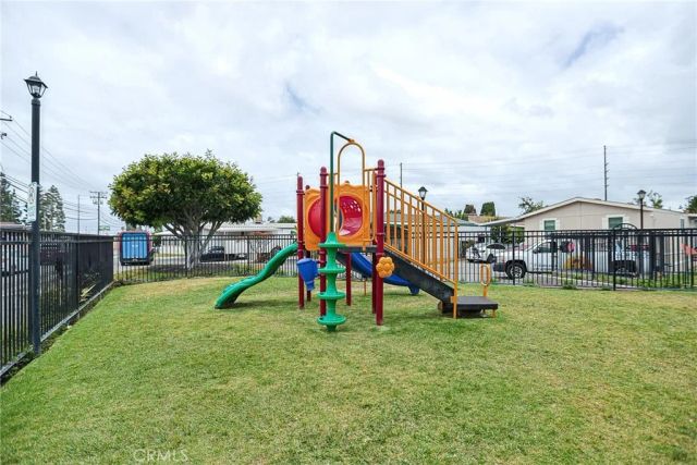 7887 Lampson 10, Garden Grove, CA 92841