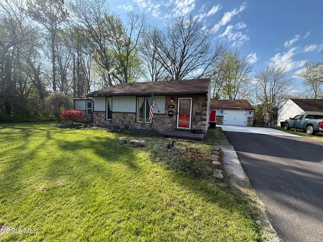 5927 Greenacre Road, Toledo, OH 43615