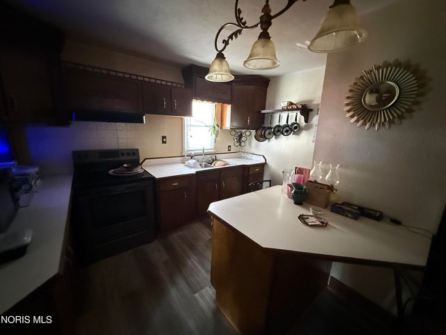 5927 Greenacre Road, Toledo, OH 43615