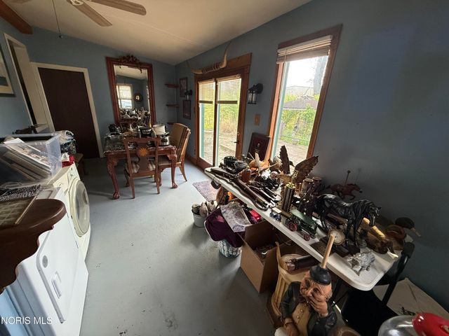 5927 Greenacre Road, Toledo, OH 43615