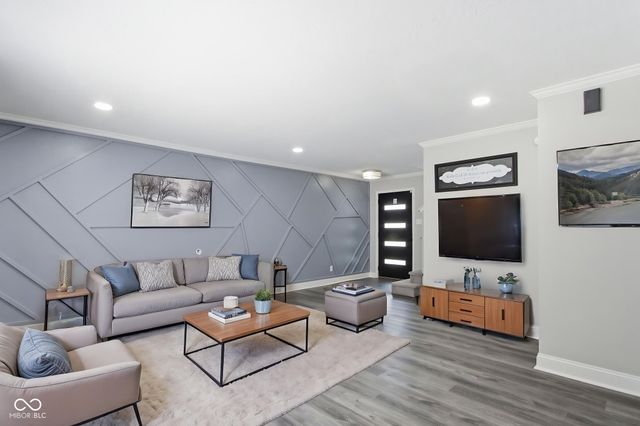 1748 Feather Reed Lane, Greenwood, IN 46143