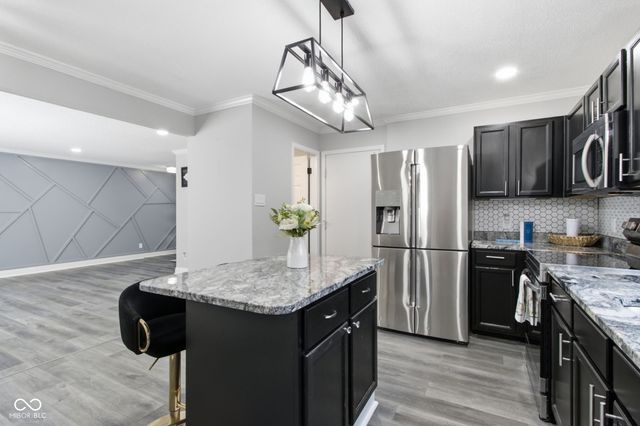 1748 Feather Reed Lane, Greenwood, IN 46143