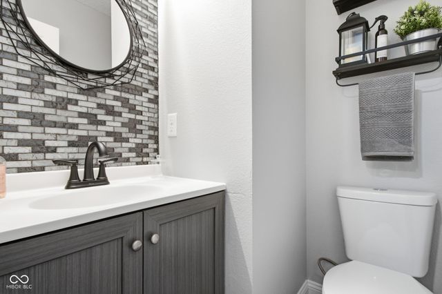 1748 Feather Reed Lane, Greenwood, IN 46143