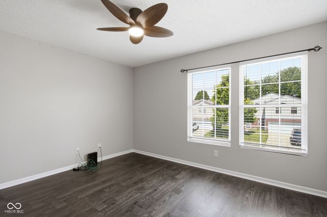 1748 Feather Reed Lane, Greenwood, IN 46143