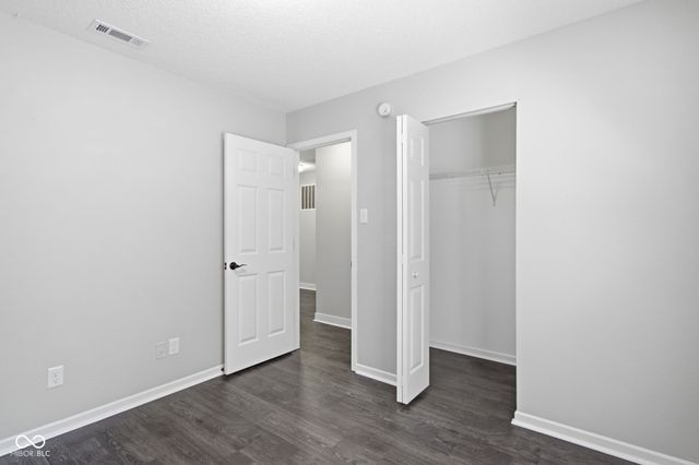 1748 Feather Reed Lane, Greenwood, IN 46143